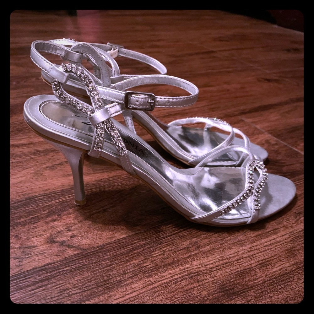 Ladies shoes